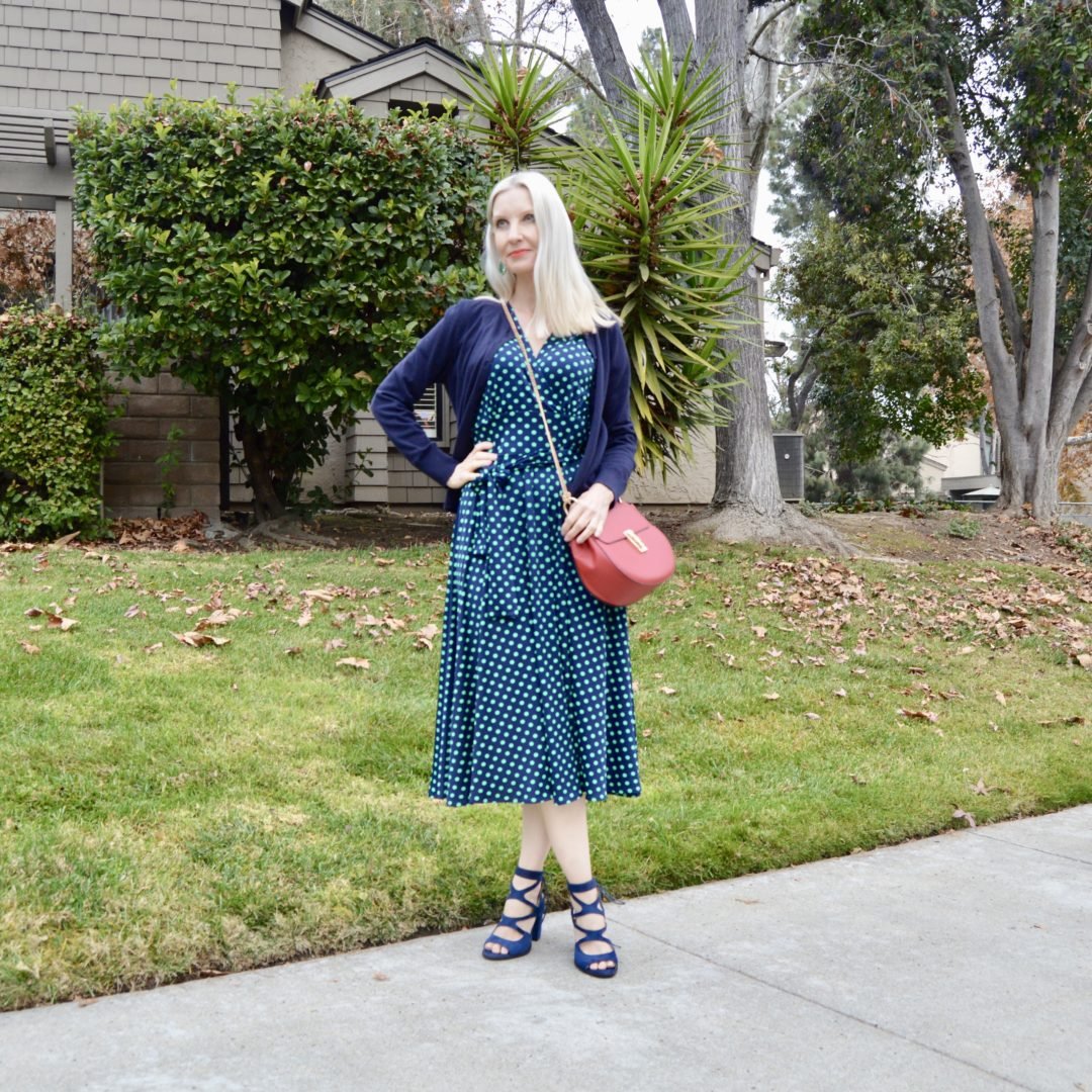 #Giveaway with #Karina Dresses - Elegantly Dressed and Stylish